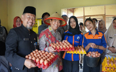 Peran Sekolah Kejuruan Wujudkan SDM Unggul melalui Penguatan Literasi dan Praktik Industri
