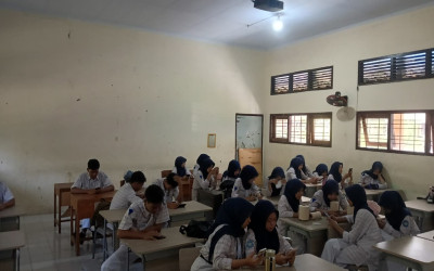Siswa Kelas XI SMK Negeri 3 Pekalongan Sukseskan Uji Coba Beban Server SPMB SMP Provinsi Jawa Tengah