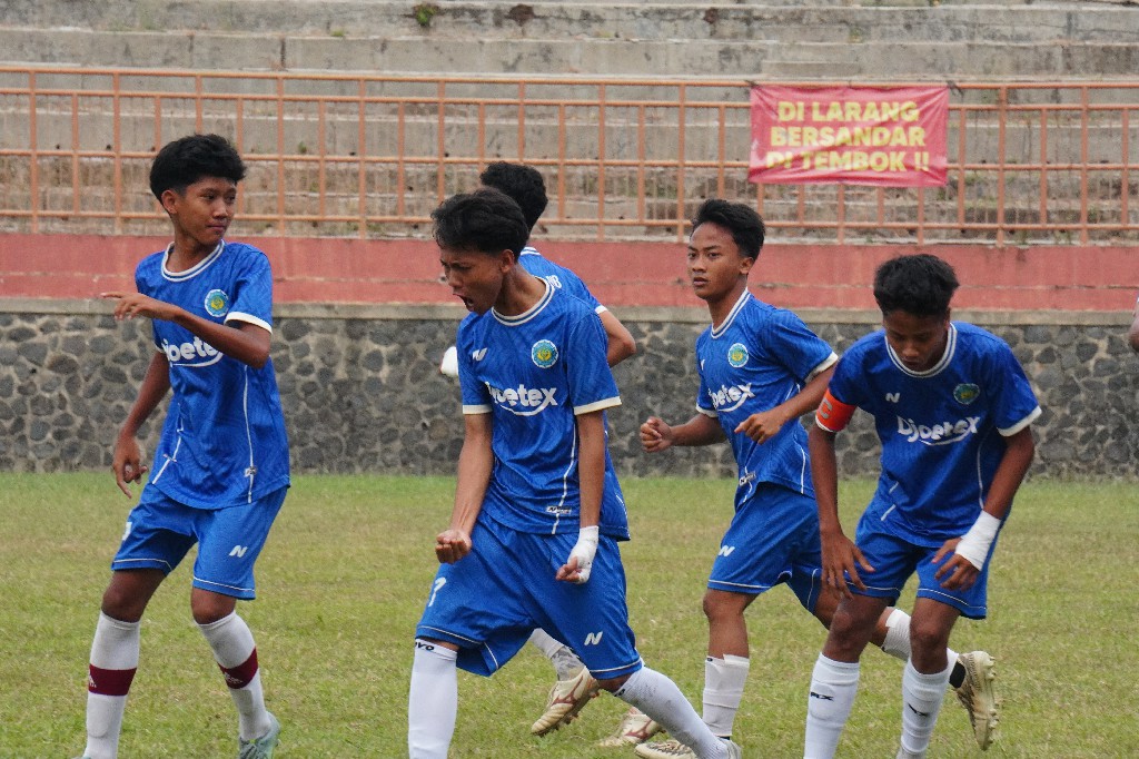 Tampil Solid dan Pantang Menyerah, Tim SMKN 3 Pekalongan Tundukkan SMK Muhammadiyah Pekalongan 2-1